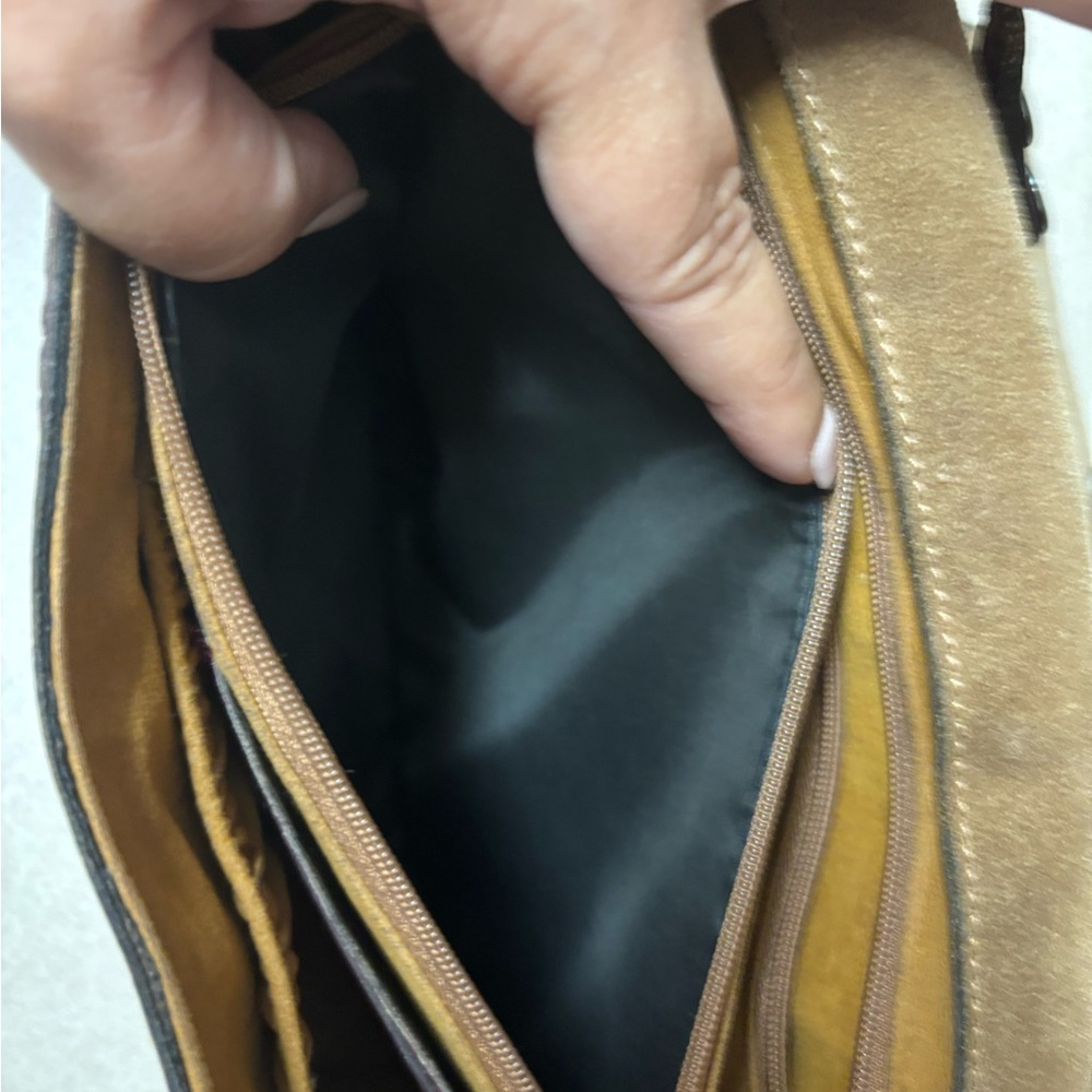 Patricia Nash Leather Crossbody Bag - Picture 15 of 16